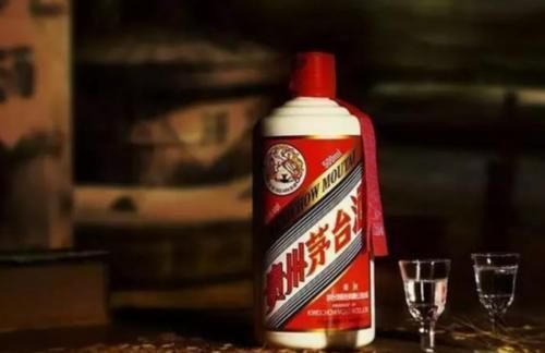 员工|茅台酒瓶口珠子是玻璃还是水晶?茅台内部员工这样透漏,这两颗珠子有啥用呢