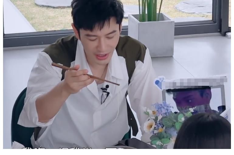 合伙人|《中餐厅5》热播，合伙人互动有趣又有梗，收视率却没达到0.5