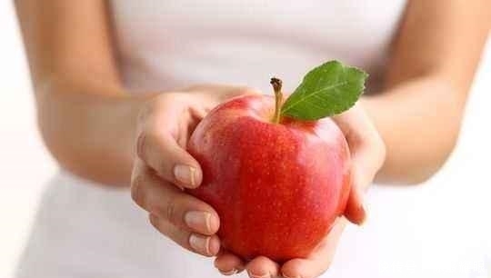 食用|苹果是早上吃好，还是晚上吃好？终于有答案了，一次性都告诉你