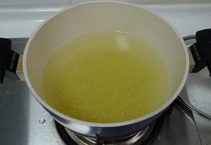 小米|山药芋头去皮难?加上几步后,山药芋头小米粥轻松完成