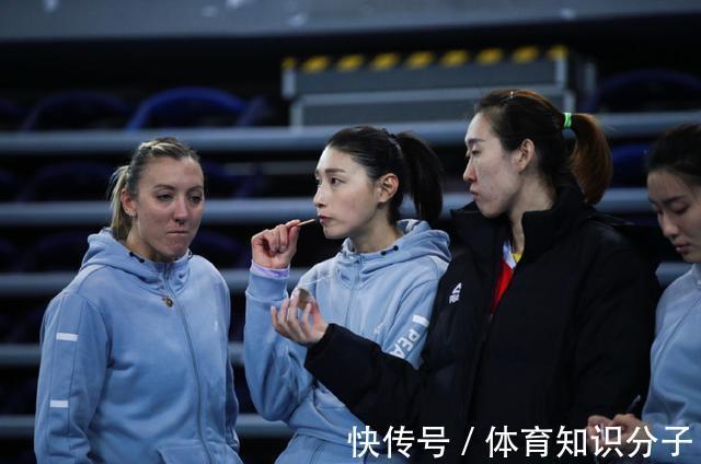 上海女排|十三连胜!天津女排3-0头名晋级半决赛,上海队留后手雪藏奥运MVP