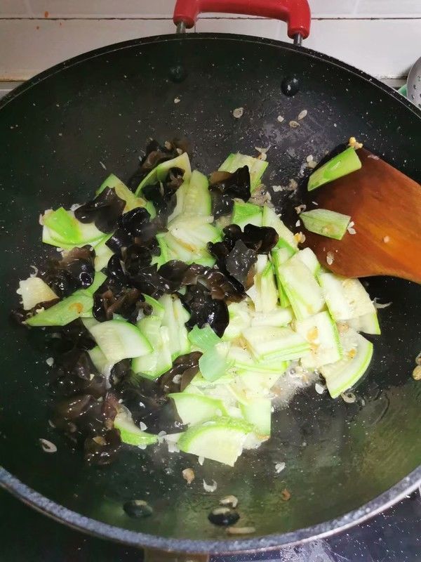 聪明|最补脑的食物不是核桃,而是它,家家厨房里都有,孩子吃了变聪明