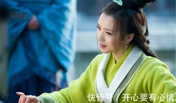 王昭君#上联:抱貂蝉,遇贵妃,问昭君,想西施,下联如何对?