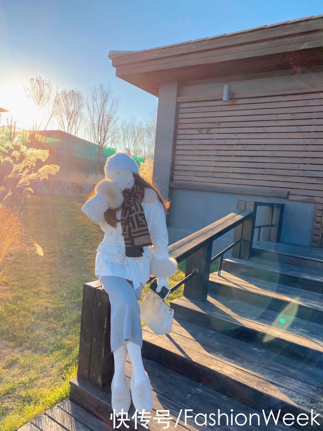 宝藏半裙穿搭参考来啦，满屏的清新文艺风，教科书式穿搭等你来撩