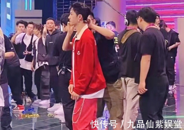 生图|《街舞4》路透张艺兴新发色绝了,谁料王一博生图帅到网友!