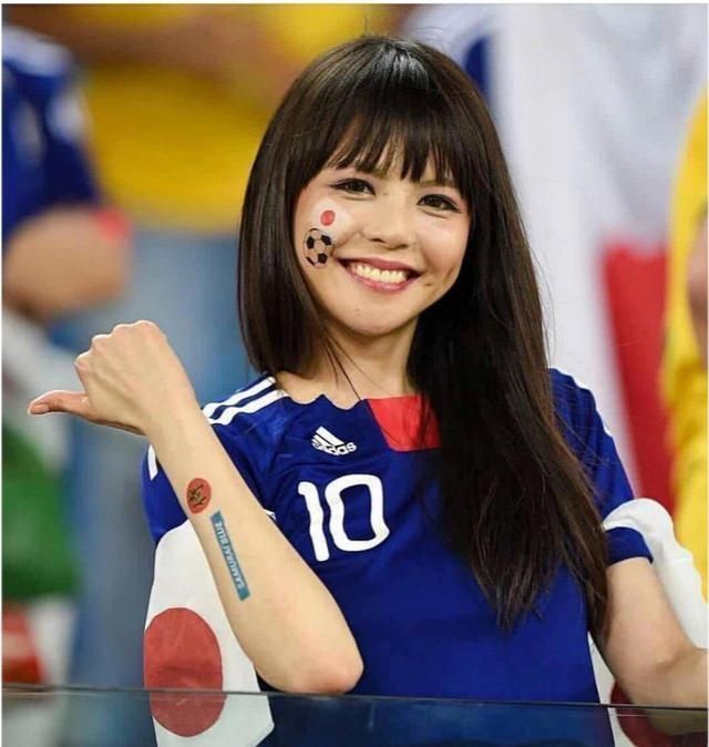 日本队|12强赛剩4轮,澳大利亚和日本,谁更有可能直接出线?都得看国足