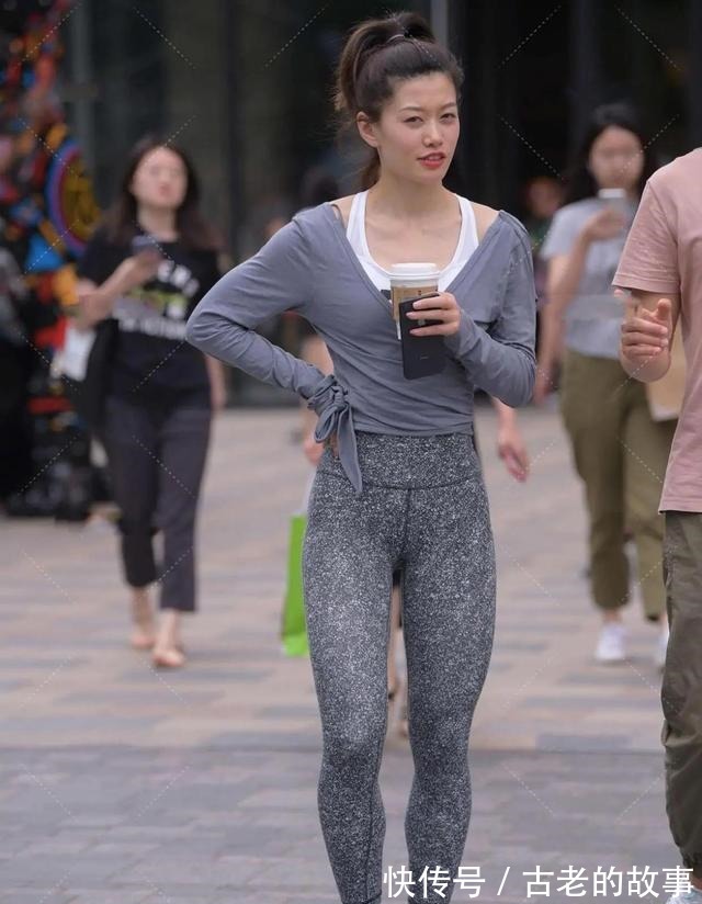 衣角 率性自然的瑜伽裤穿搭更显非凡品位,百搭耐看又大方,简约舒适!