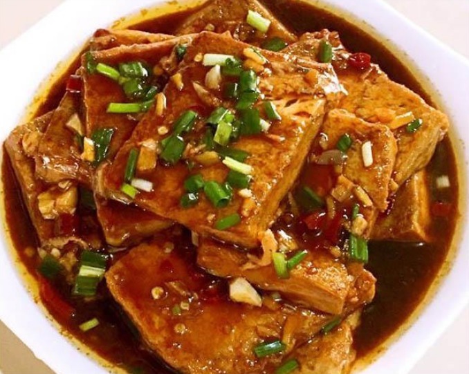 味道绝对一流的几道家常美食,好吃到放不下筷子,连汤都不放过