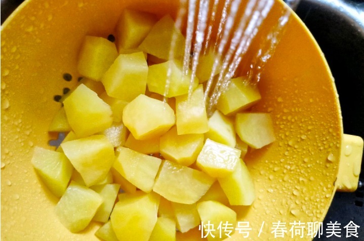 土豆控|比肉还好吃的酱烧土豆，香烂入味，好吃还下饭