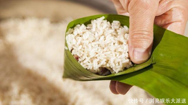 热水|煮粽子时,冷水下锅还是热水下锅不懂先看看,粽子软糯不夹生
