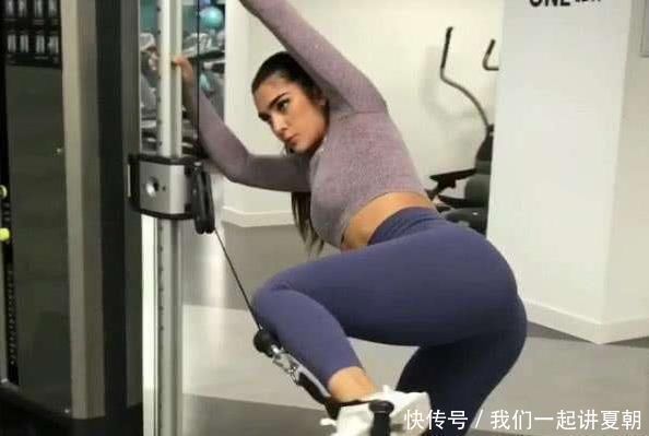 腰围|女生小肚腩怎么减让腰围从80cm降到65cm，4个方法，快速实现