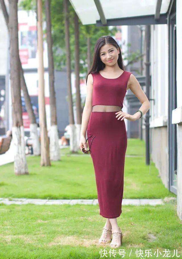 身材 穿上真丝连衣裙,让造型美感升级,身材匀称