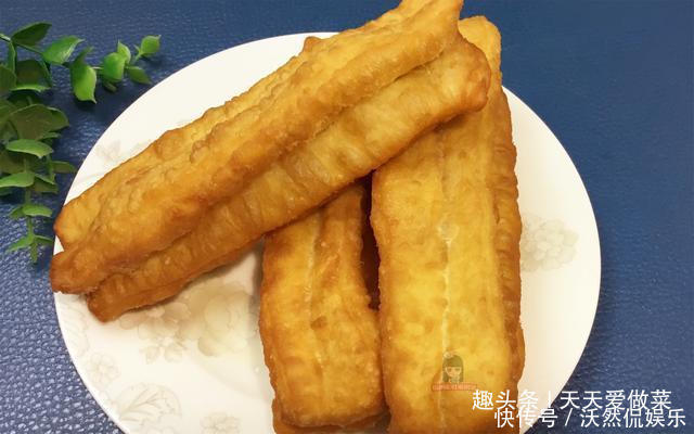 配方|炸油条加酵母是不完全对的,老阿姨教你正确配方,蓬松酥脆太香了