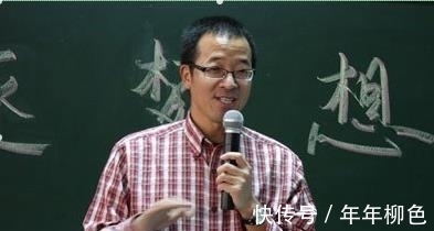 录取|他参加了3次高考才被录取, 追25个姑娘都被拒绝, 如今身价上百亿