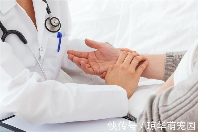 大便|中医提醒:体内湿气重,有几类水果不建议多碰!或许你爱吃