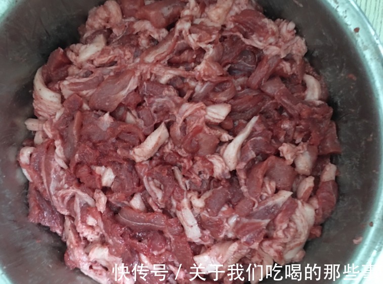 灌香肠的注意了,厨师分享30年的配方和做法,鲜香不咸,久放不坏