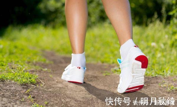 高血压患者|高血压人群,每天走路坚持这个步数,血压或慢慢下降,别太晚知道