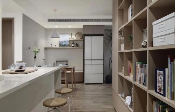 展示台|84㎡日式温馨时尚空间L型书架式电视墙，颜值高又可当收纳