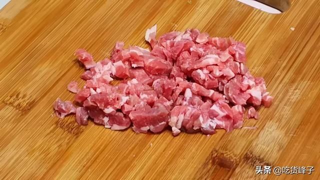 蒜苔和豆腐一起做,原来这么好吃,我家早餐3天2头做,孩子特爱吃