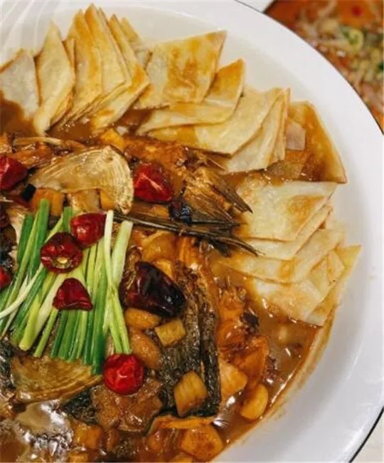 冷锅鱼|吃遍大连-看看!鱼头吃出这么多花样.......专治你刁钻的胃~