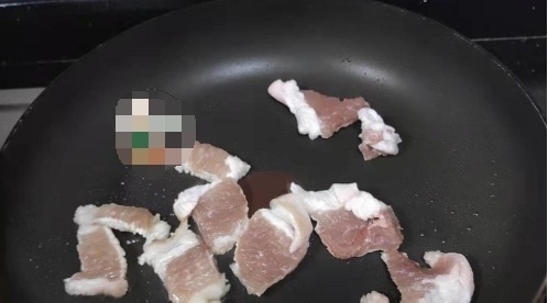 天冷，这菜要多吃，跟豆腐是绝配，焖一锅实在太鲜了，营养又暖身