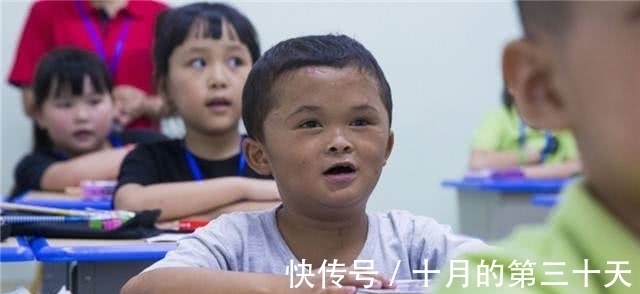天下物|他们都因长的像马云而走红，三代“马云”的贫富差距却如此之大