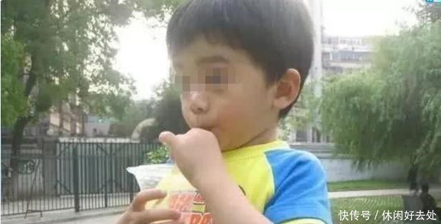 熊孩子|5岁男孩拿别人奶茶喝,妈妈强势护短,女孩的回答让妈妈内心发慌!