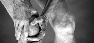 秋天|秋天不穿秋裤,容易冻出老寒腿?不少人已经出现老寒腿的前兆