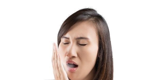  发出|胃中有幽门螺杆菌，嘴巴多半会发出“暗号”，喝1水，胃慢慢变好