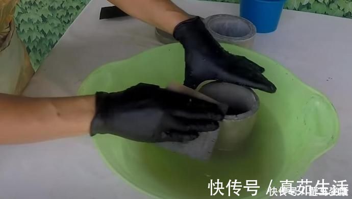 水磨石|旧啤酒瓶我要留着,砸碎了和水泥,做个水磨石花盆比陶瓷的好看