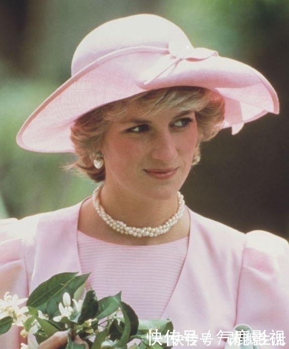 英国王室|如果女人只能拥有一件珠宝，那一定是珍珠！盘点英国王室珍珠珠宝