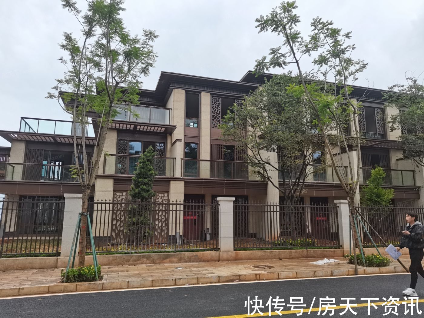 准现房|七彩云南古滇名城春风小院 准现房均价6900元/平米起