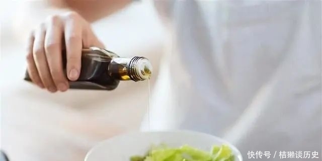 超市的花生油、玉米油、菜籽油,到底哪种更好?选油攻略送给你