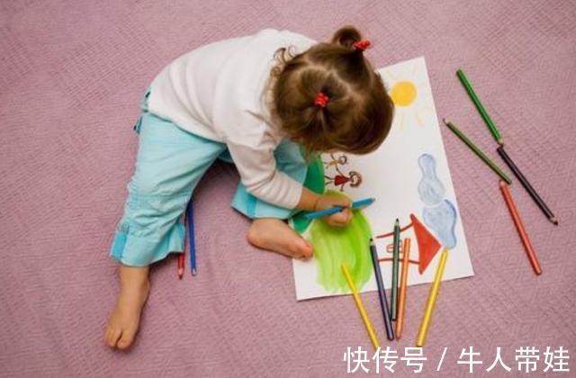 好奇心|若孩子有三种“奇怪”表现,家长不要制止,是高智商的表现