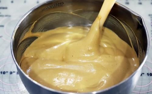  蛋白|入冬必备的甜点！焦糖饼干咖啡奶油蛋糕，爱上这香浓的美味