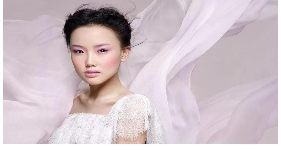 小姑娘|敬業(yè)的小姐姐，哪怕成名，依然努力工作