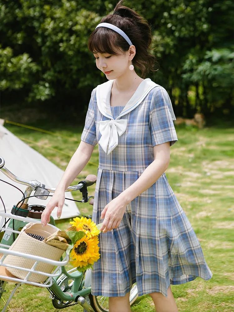 韩国小姐|小个子“不穿裤子”最显高！早秋流行这样穿，好看又时髦