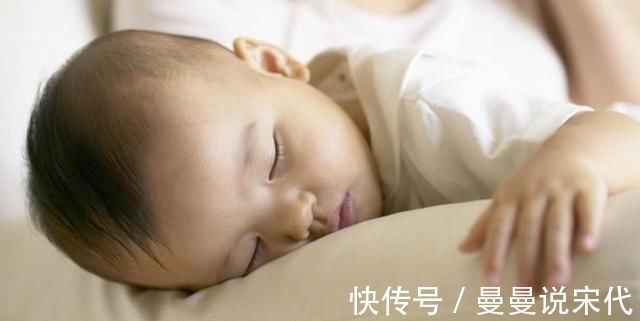 正确做法|哄宝宝睡觉的五大“陋习”，容易伤到娃大脑，新手父母需注意