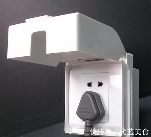 厨房|厨房不要装墙上插座，头次见有钱人家这样设计，实用好看又不占地