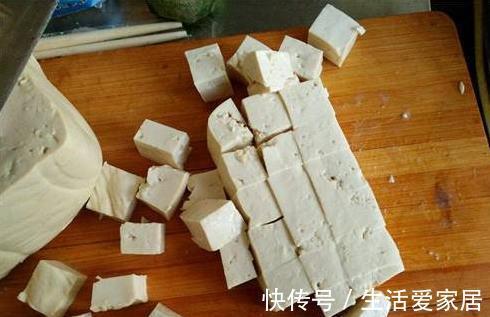 胭脂|4块钱炖一锅它，十天半月吃，暖宫补气血睡眠好，不涂胭脂都很美