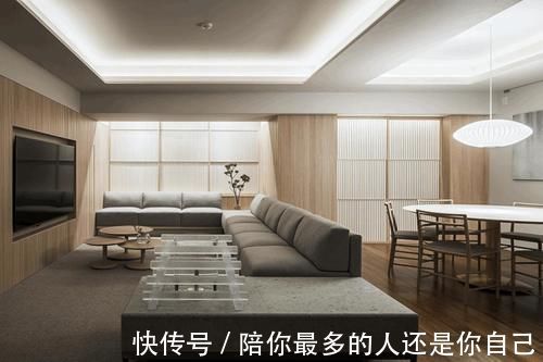 灰色|木色+白色原来不是绝配，搭配灰色的156太舒服了！