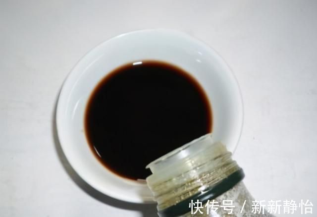 腌腊八蒜，直接放醋里泡就错了，学会1招，蒜瓣碧绿香脆，用时短