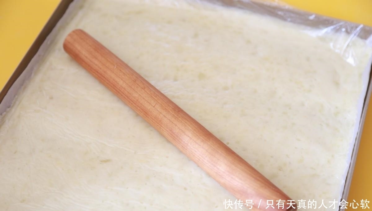 土豆|做好的土豆泥放入烤箱烤一烤,加入海苔碎,鲜美软糯又好吃