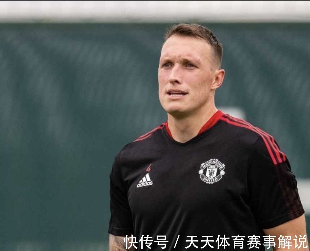 小组赛|曼联公布欧冠小组赛大名单,C罗领衔!一人落选本赛季恐仍没球踢