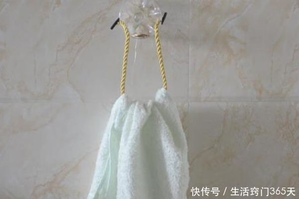 绳子|塑料瓶上穿一根绳子，放在卫生间有意想不到的妙用，早知早受益