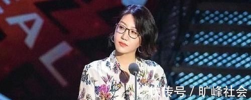 《定义2021》无评分,易立竞不再犀利和毒舌,这还是她吗?