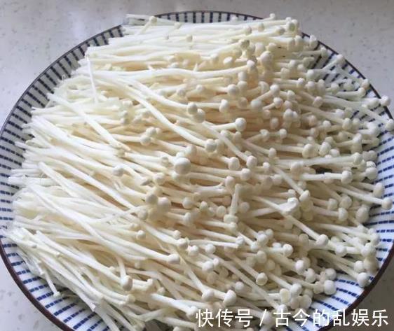 小辣椒|三伏天怎么吃,这三种凉拌菜不能少,清爽不腻,赶走闷热