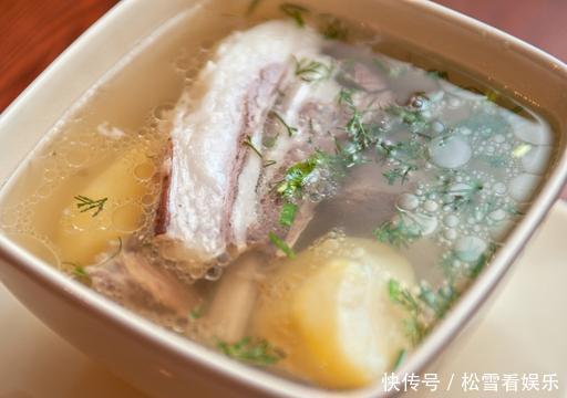  腥味|炖羊肉，两种调料不能放，不然羊肉腥味重，一锅汤和肉都毁了