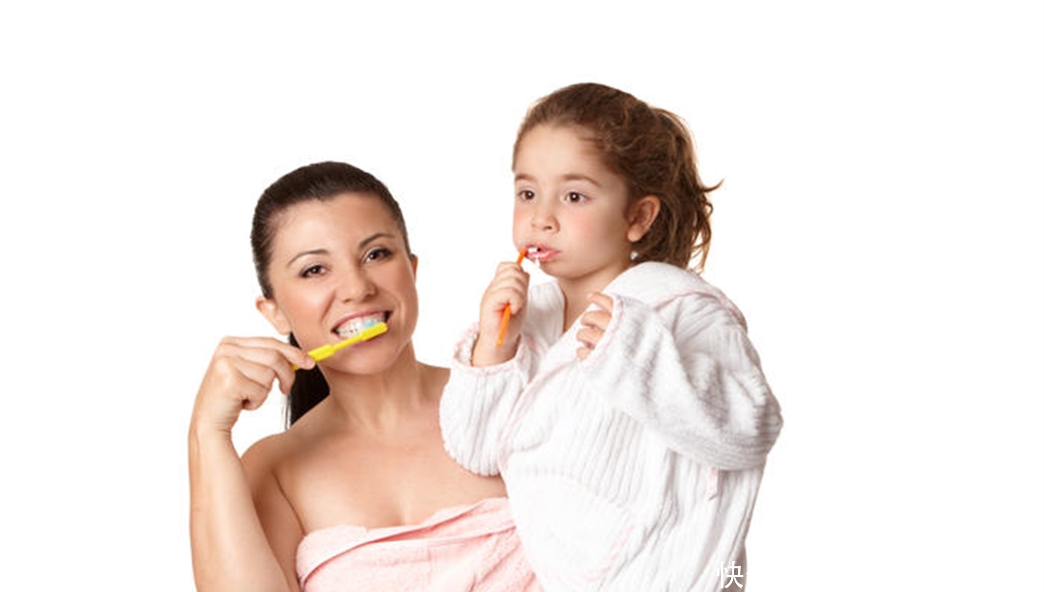 刷牙的过程中|刷牙要不要刷舌头3个好处,可惜很多人不知道