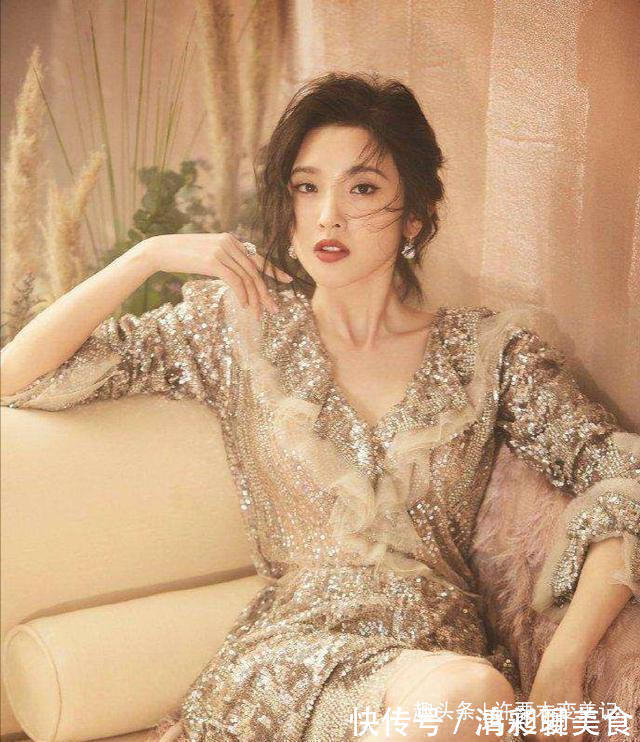 发型|50岁的女人,别烫泡面卷来显老!这些“年轻十岁短发”更适合你